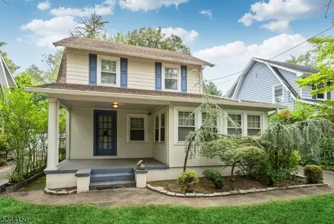 237 Goffle Rd, Ridgewood, NJ 07450