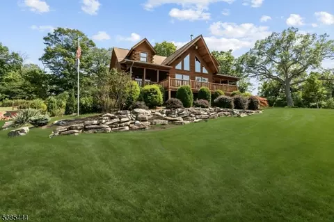 2 4 Garrett Dr, Newton, NJ 07860