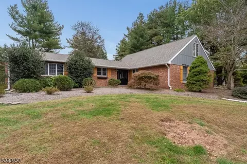 43 Everitts Rd, Ringoes, NJ 08551
