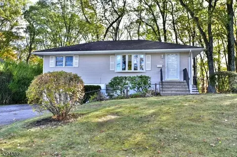 247 Rafkind Rd, Bloomingdale, NJ 07403