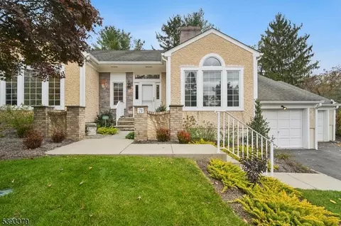 21 Rolling Hill Ct, Madison, NJ 07940
