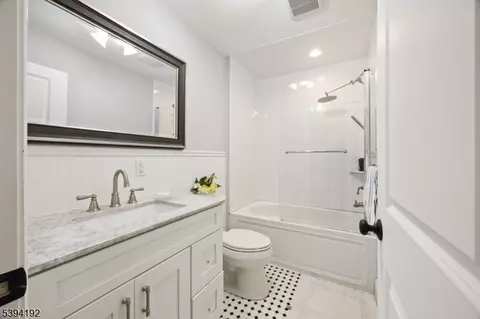 4 Central Ave UNIT E, Caldwell, NJ 07006 photo 22