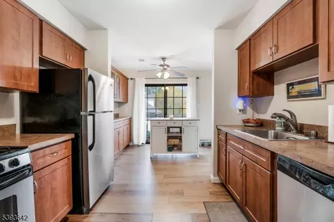 2305 Privet Way, Basking Ridge, NJ 07920
