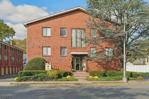 218 Broad St #16B, Bloomfield, NJ 07003