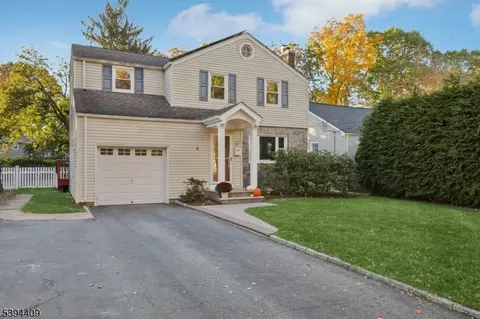 61 Hazel Ave, Livingston, NJ 07039