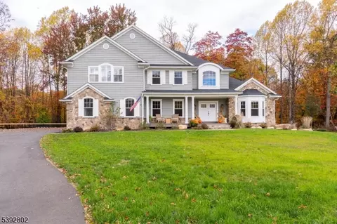 9 Mary Farm Rd, Denville, NJ 07834