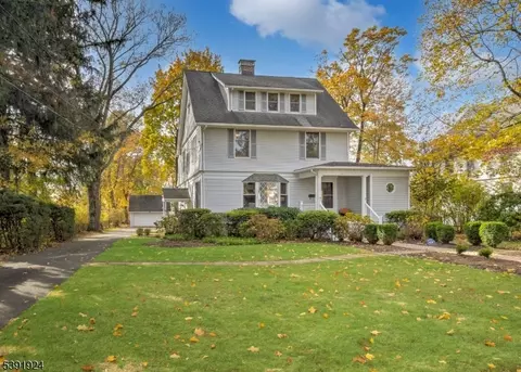 44 Glenbrook Rd, Morris Plains, NJ 07950