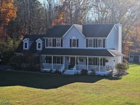 4 Butternut Ln, Sandyston, NJ 07826