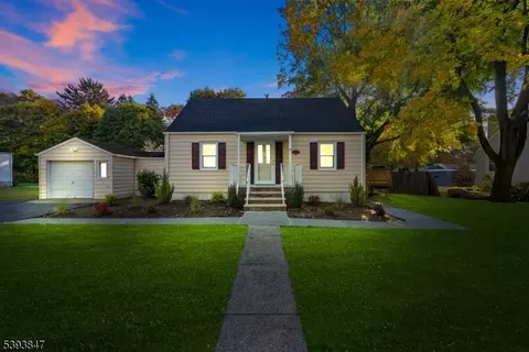 345 Center Grove Rd, Randolph, NJ 07869