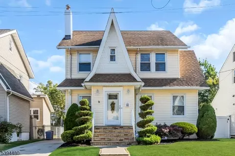 92 Fairway Ave, Belleville, NJ 07109