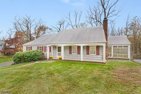 1024 Mayflower Ct, Martinsville, NJ 08836