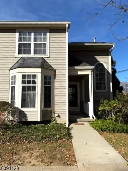 25 Green Heron Dr, Hackettstown, NJ 07840