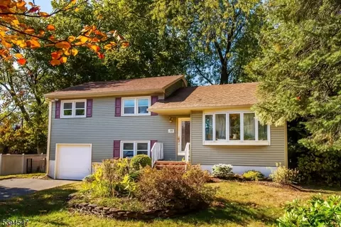 209 Rock Ave, Green Brook, NJ 08812