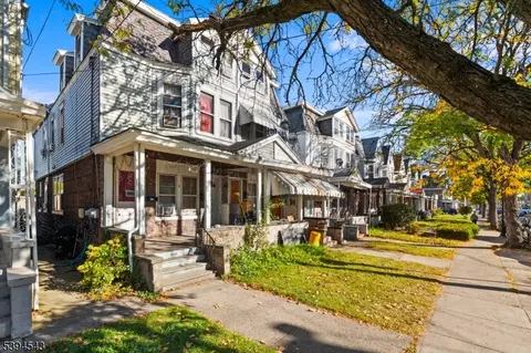 1110 Hamilton Ave, Trenton, NJ 08629