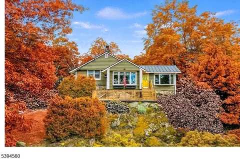 172 Alpine Trl, Sparta, NJ 07871