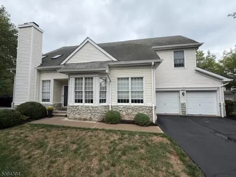 58 Westgate Dr, Annandale, NJ 08801