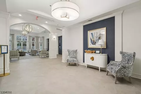 5101 Pointe Gate Dr #101, Livingston, NJ 07039