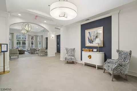 5101 Pointe Gate Dr #101, Livingston, NJ 07039