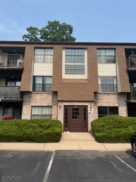 660-672 N Broad St #20 A, Elizabeth, NJ 07208