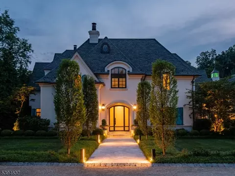 7 11 Stokes Farm Rd, Old Tappan, NJ 07675