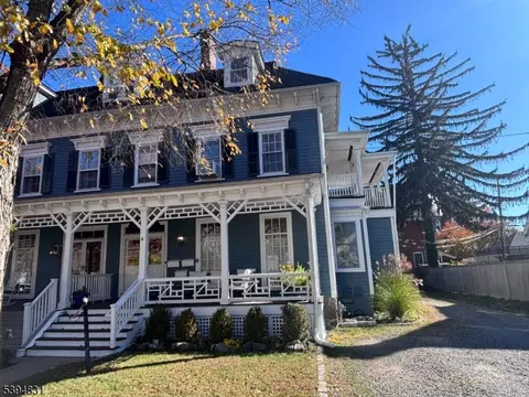 4 Perry St, Morristown, NJ 07960