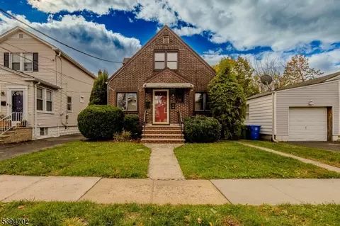349 Miltonia St, Linden, NJ 07036