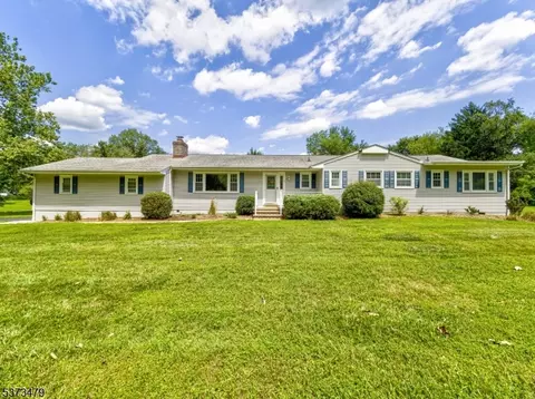 1 Shady Ln, Flemington, NJ 08822