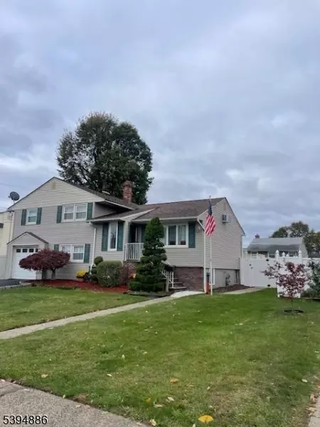 9 Donovan Ave, Carteret, NJ 07008