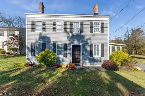 26 Market St, Somerset, NJ 08873