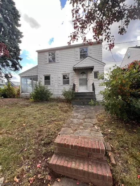 99 Park Ave, North Arlington, NJ 07031