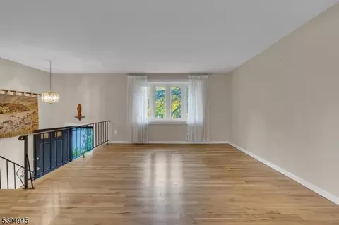 39 Old Stirling Rd, Warren, NJ 07059 photo 14