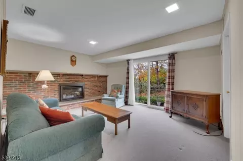 39 Old Stirling Rd, Warren, NJ 07059 photo 22