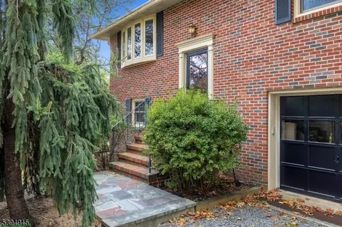39 Old Stirling Rd, Warren, NJ 07059 photo 4