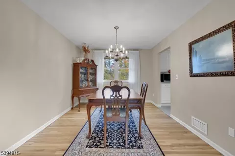 39 Old Stirling Rd, Warren, NJ 07059 photo 11