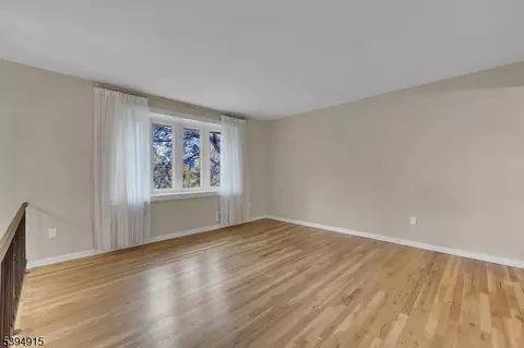 39 Old Stirling Rd, Warren, NJ 07059 photo 13
