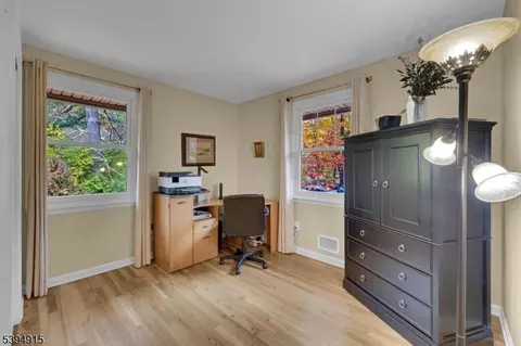 39 Old Stirling Rd, Warren, NJ 07059 photo 21