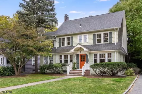 35 Watchung Ave, Montclair, NJ 07042