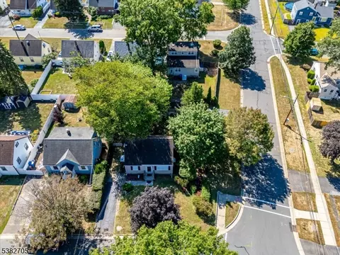 View/Area - 310 Howard Ave, Middlesex, NJ 08846 photo 1 of 9
