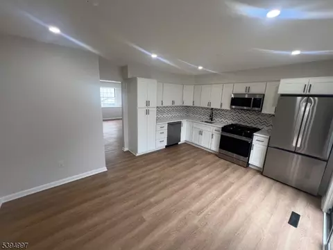 36 E Grand Ave #27, Rahway, NJ 07065