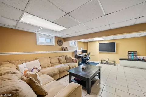 156 Margaret Ave, Nutley, NJ 07110 photo 23
