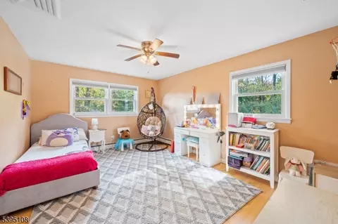 156 Margaret Ave, Nutley, NJ 07110 photo 12