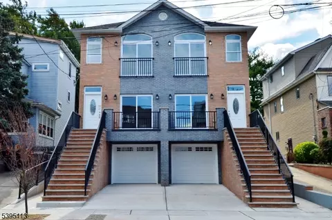92 W 6th St, Bayonne, NJ 07002