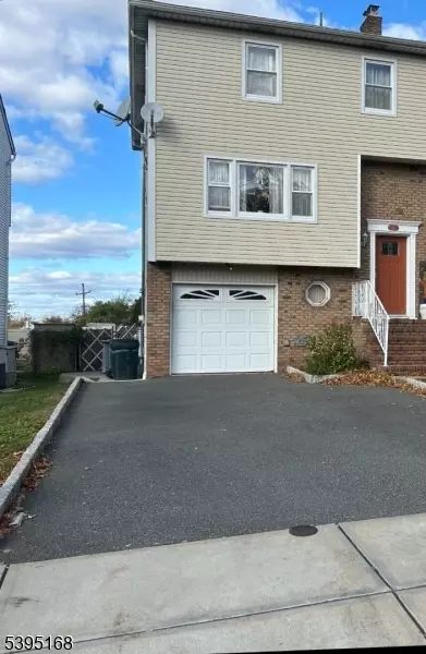17 Garden Dr # A, Elmwood Park, NJ 07407