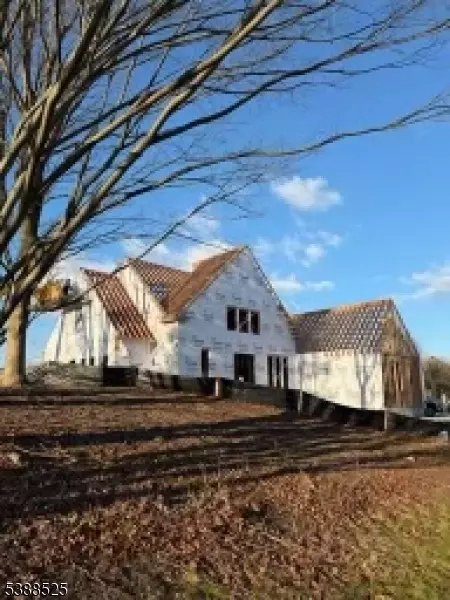 1004 Valerie Pl, Stewartsville, NJ 08886