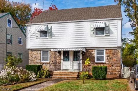 16 E 7th St, Clifton, NJ 07011