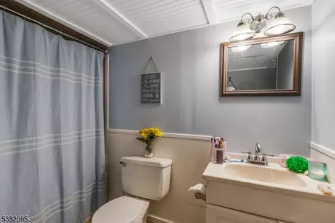 138 Runyon Ave, Middlesex, NJ 08846 photo 24