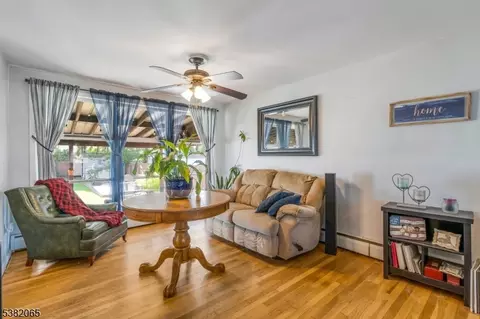 138 Runyon Ave, Middlesex, NJ 08846 photo 7