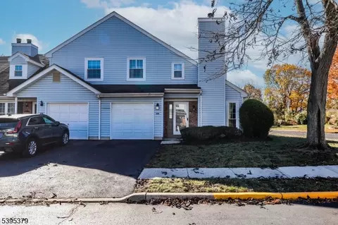 288 Waterlou Ct, Somerset, NJ 08873