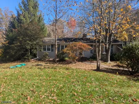 144 Penn Hopewell Rd, Hopewell, NJ 08525