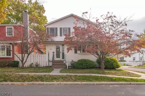 27 Cranford Ter, Cranford, NJ 07016